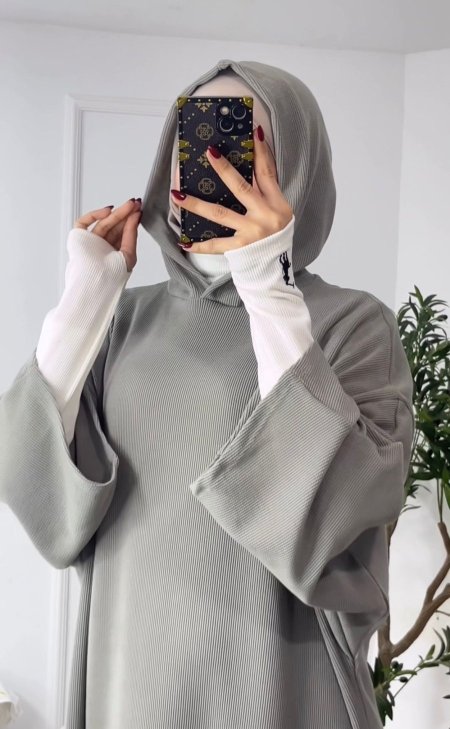 عباية مع توب بطاقية